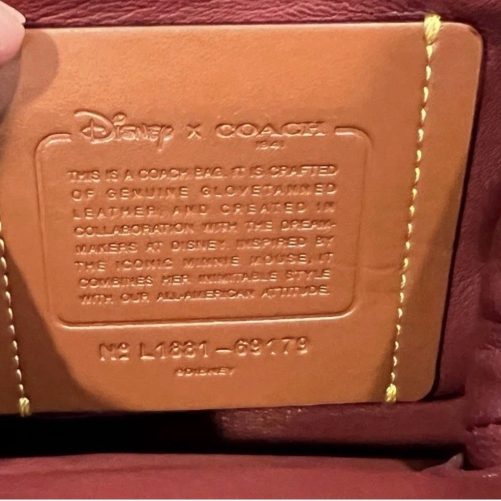 Coach Disney X Minnie Mouse Leather Kisslock Bag 69179 - Picture 10 of 16
